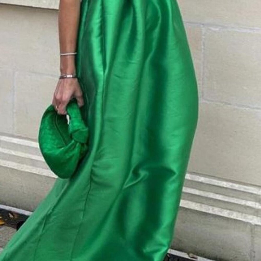 ISO - NEED THIS DRESS- OROTON BOW DETAIL GOWN GARDEN - Picture 4 of 6